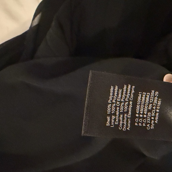 Wilfred Elegant Black Pleated Skirt Sz L - Picture 4 of 4